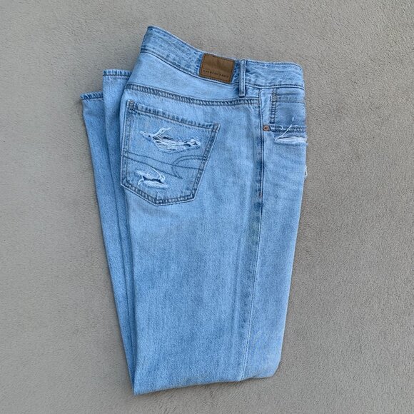 American Eagle Outfitters Tomgirl Straight Leg Hidden Button-Up Fly Jeans - Picture 4 of 15